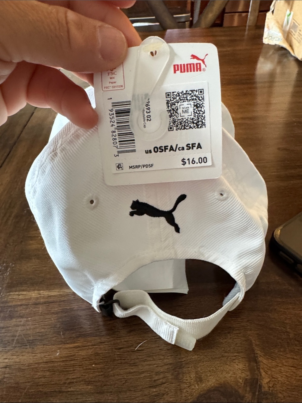Puma White Cap with Green Embroidered 'Swing for the King' Logo - Picture 2 of 4